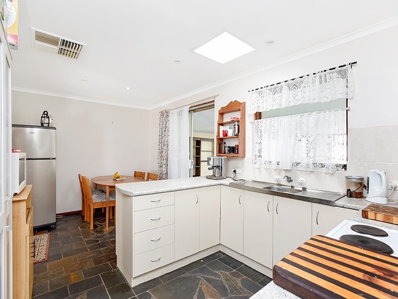 4 Austin Place, Port Willunga SA 5173