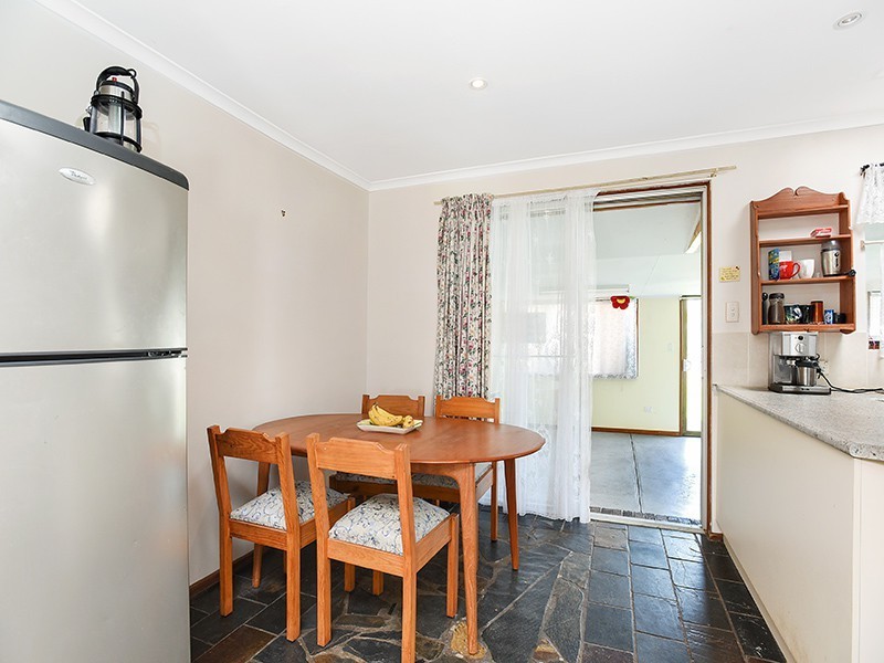 4 Austin Place, Port Willunga SA 5173
