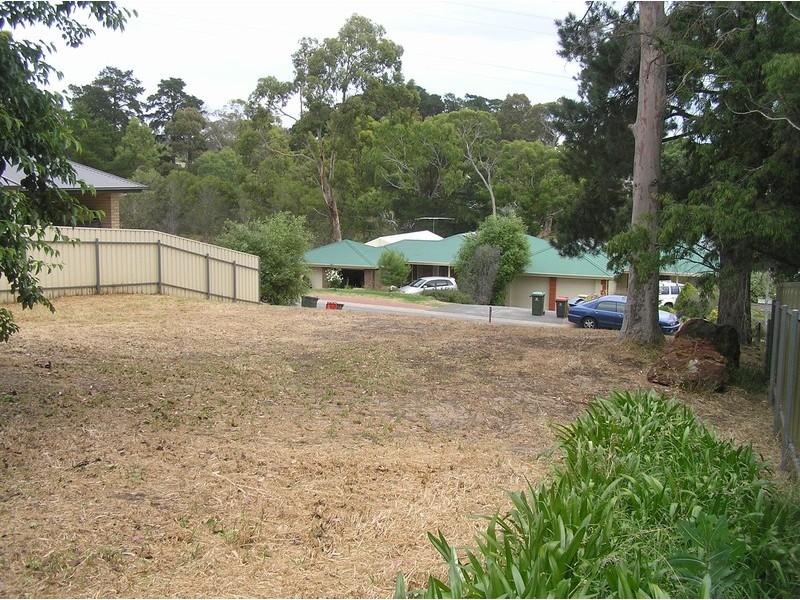 61 Tania Drive, Aberfoyle Park SA 5159