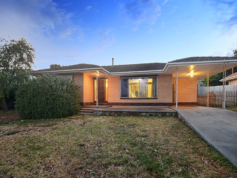 11 Diamond Street, Morphett Vale SA 5162