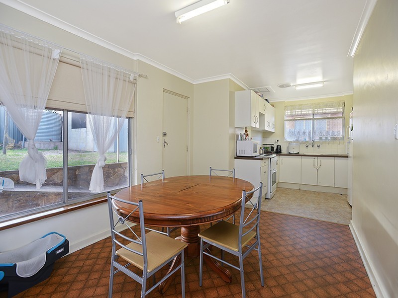 11 Diamond Street, Morphett Vale SA 5162