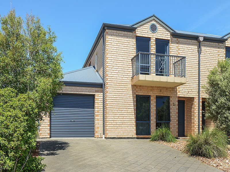 2a Chamberlain Drive, Christie Downs SA 5164