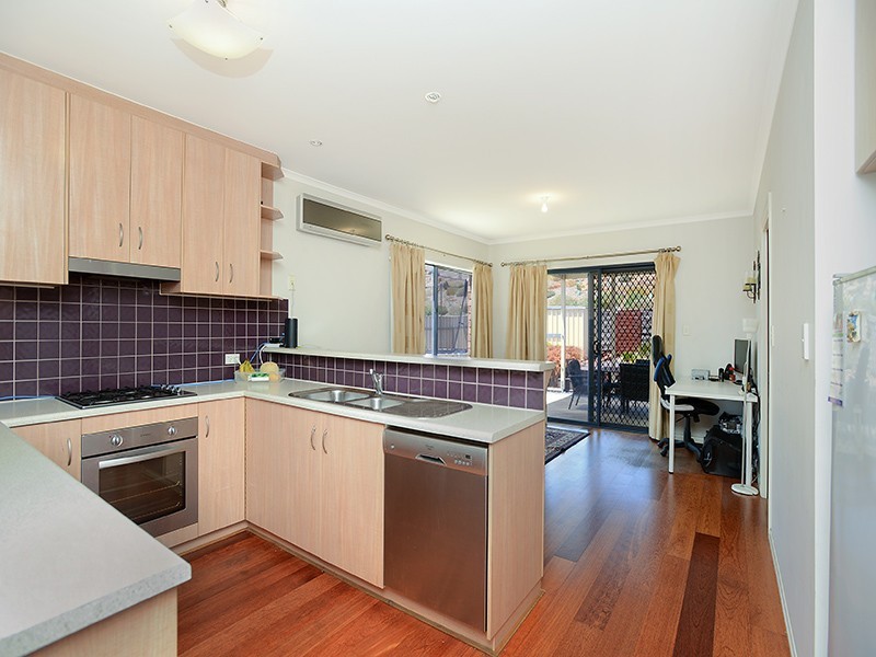 2a Chamberlain Drive, Christie Downs SA 5164