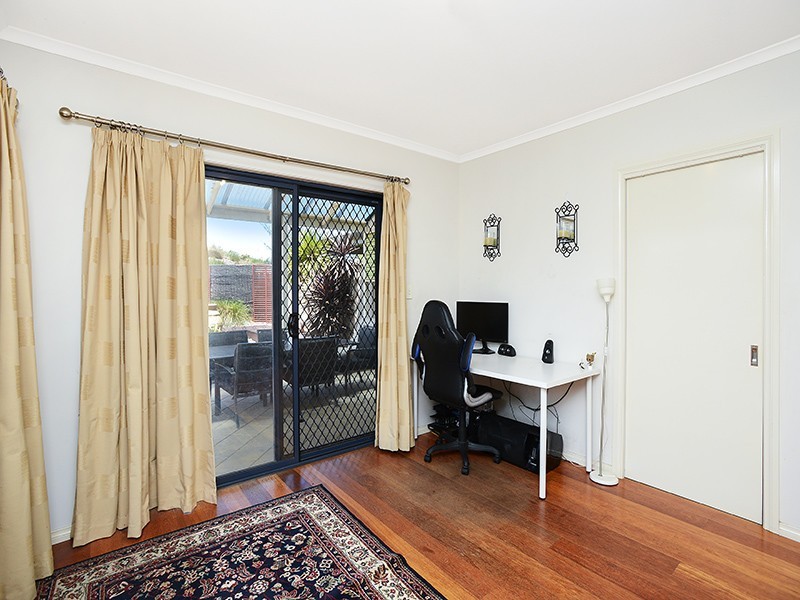 2a Chamberlain Drive, Christie Downs SA 5164