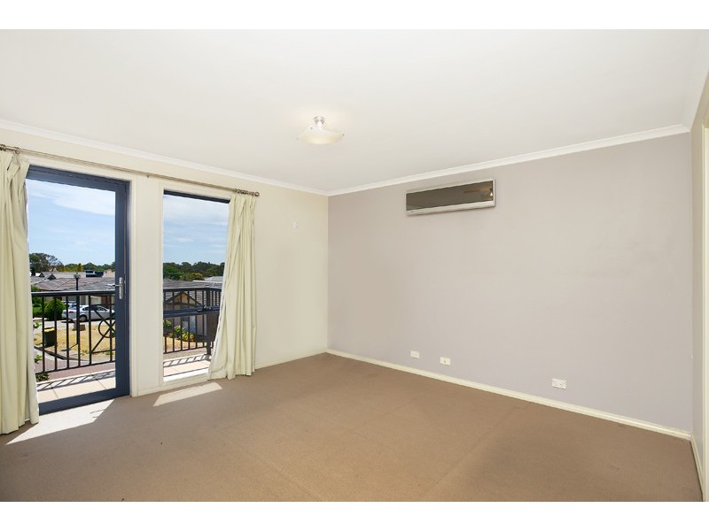 2a Chamberlain Drive, Christie Downs SA 5164