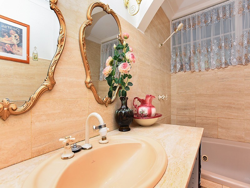 33 Fairlie Drive, Flagstaff Hill SA 5159