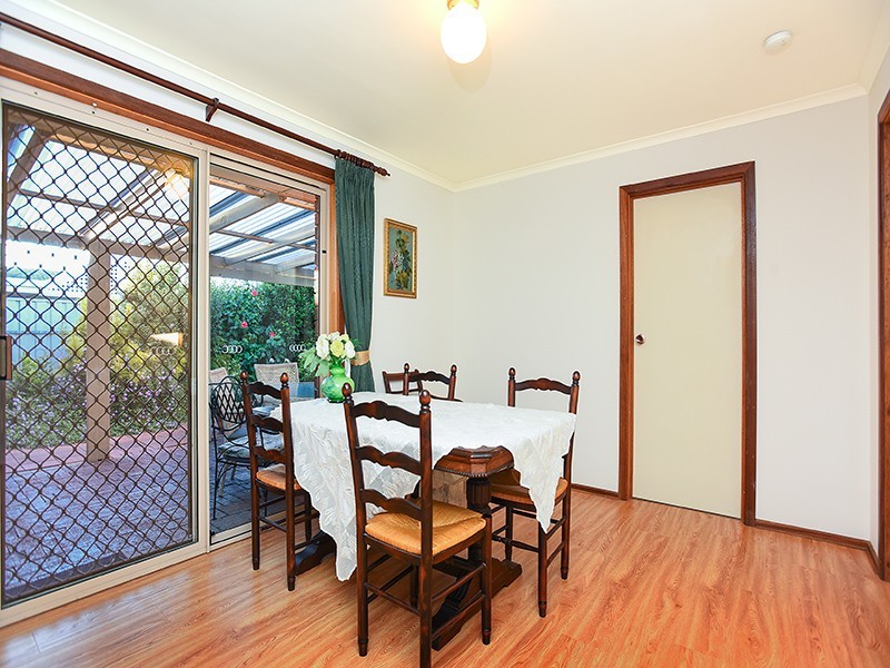17 Cedar Avenue, Seaford SA 5169