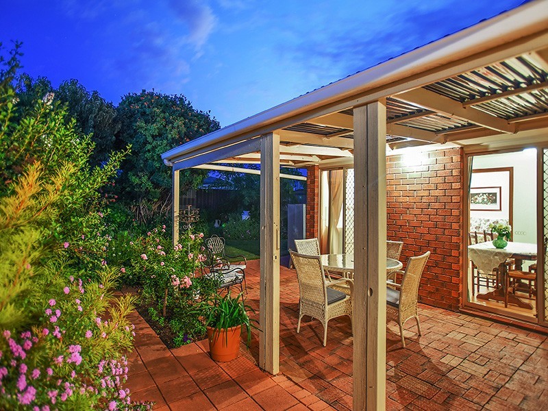 17 Cedar Avenue, Seaford SA 5169