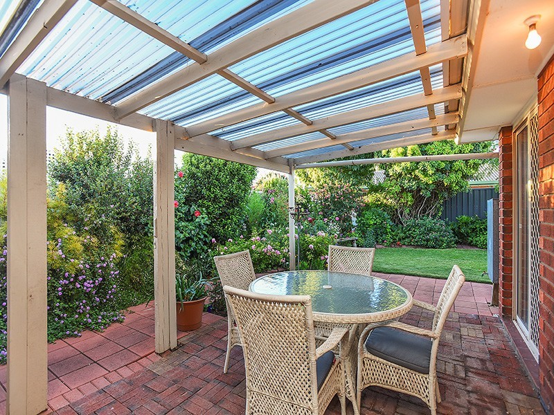 17 Cedar Avenue, Seaford SA 5169