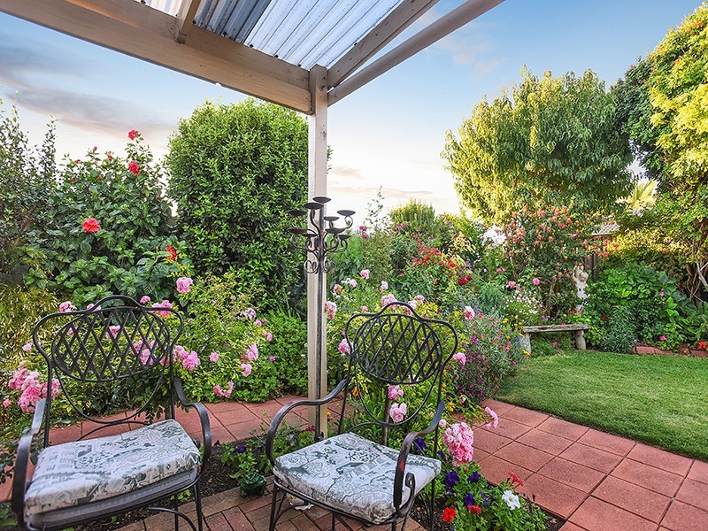 17 Cedar Avenue, Seaford SA 5169