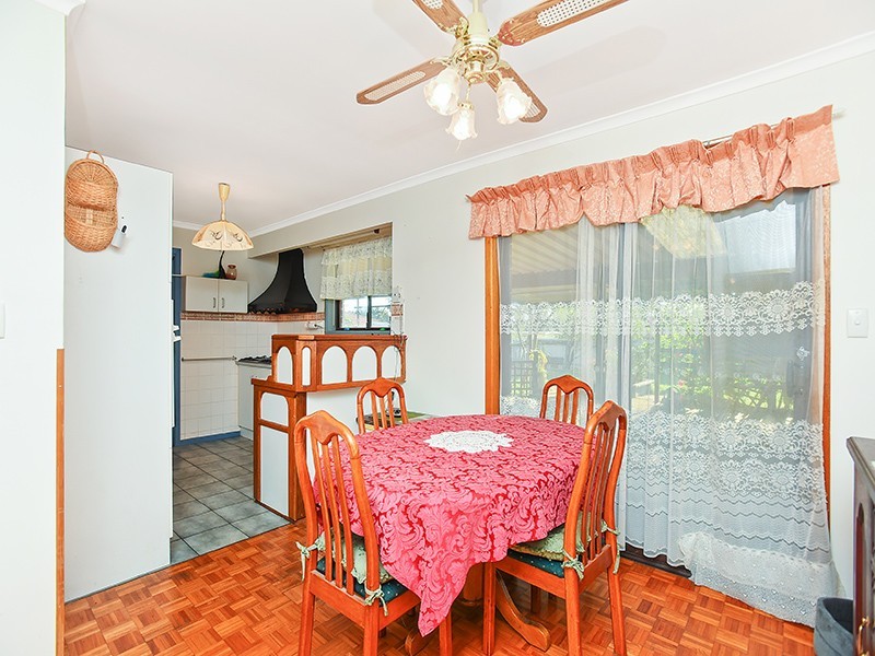 32 Cumberland Crescent, Huntfield Heights SA 5163