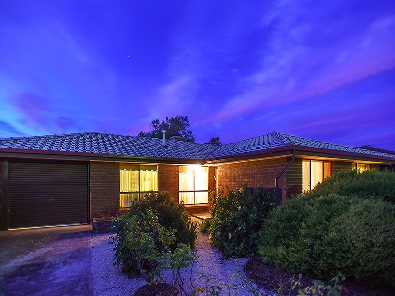 10 Halyard Crescent, Seaford SA 5169