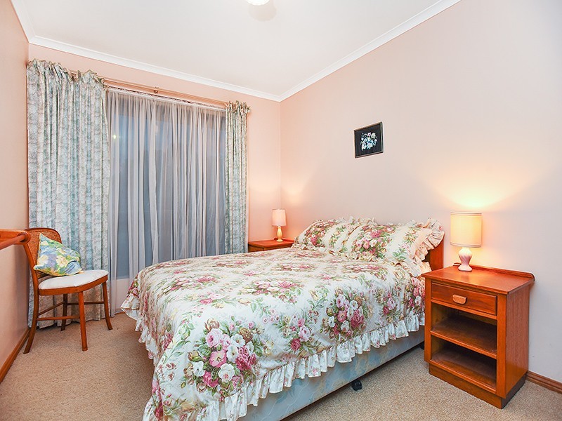 10 Halyard Crescent, Seaford SA 5169