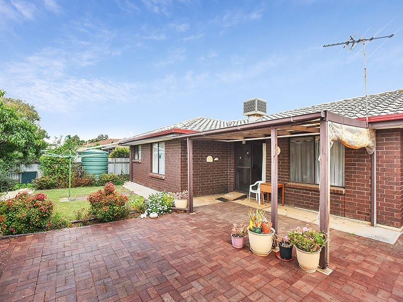 10 Halyard Crescent, Seaford SA 5169