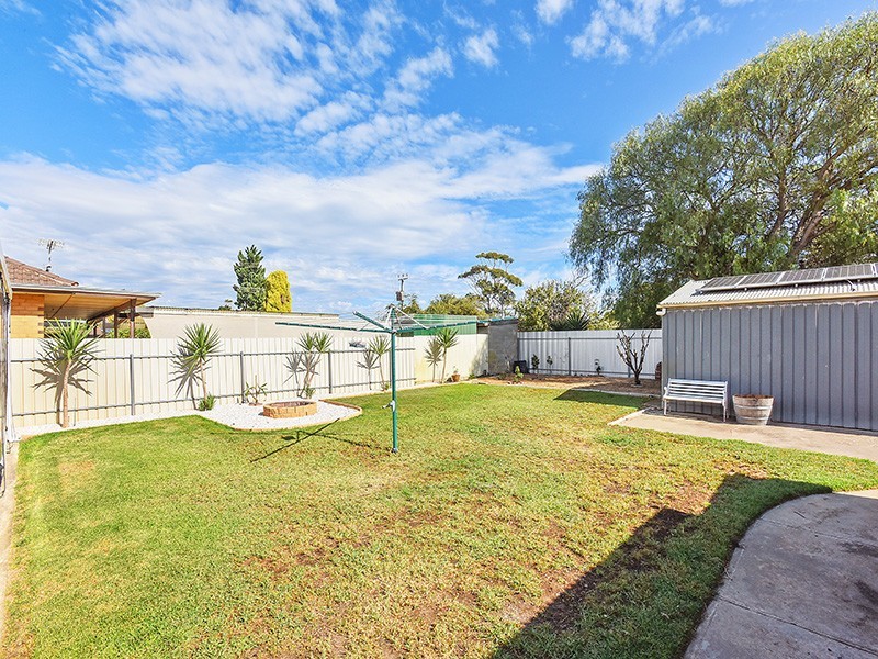 75 Cambridge Street, Port Noarlunga South SA 5167