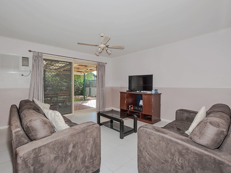 11 Shoalwater Close, Seaford Rise SA 5169