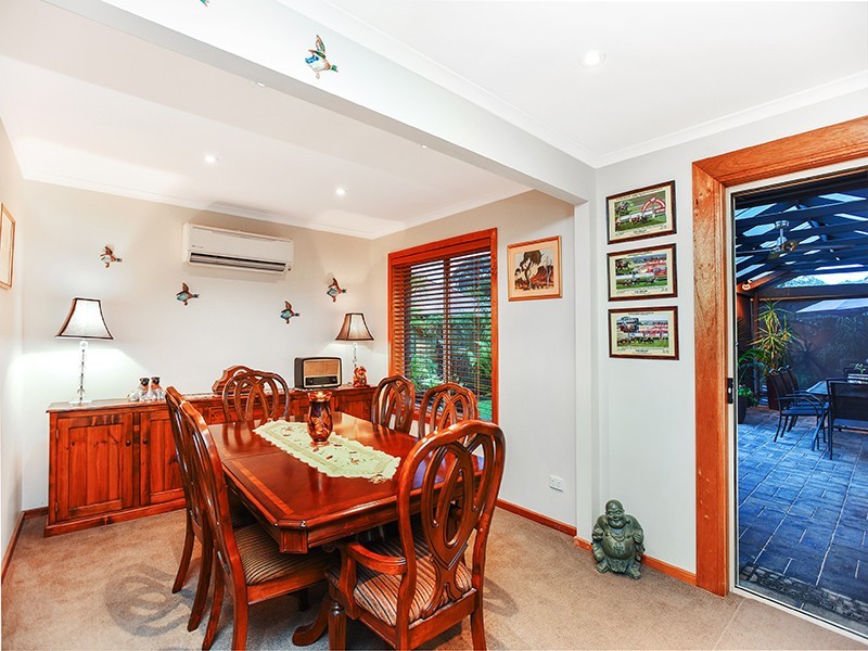 17 Tobin Crescent, Woodcroft SA 5162