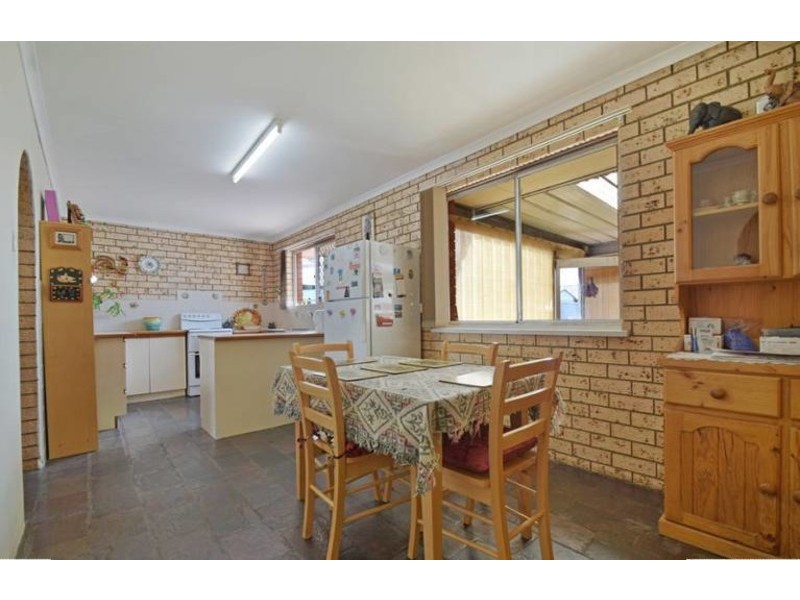 4 Follett Street, Aldinga Beach SA 5173