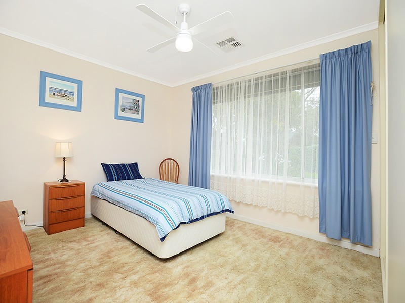 17 Robin Street, Port Noarlunga South SA 5167