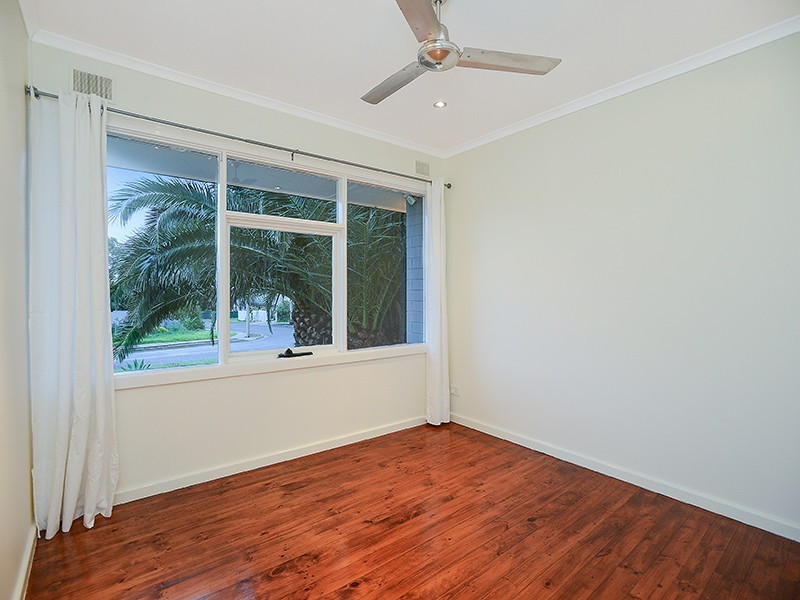 27 Marcian Street, Christie Downs SA 5164