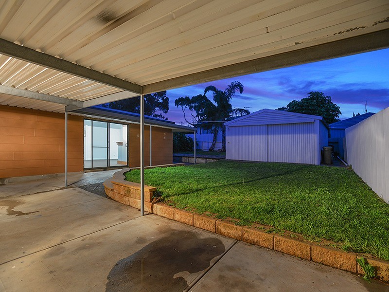 27 Marcian Street, Christie Downs SA 5164