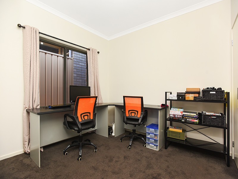 4 League Street, Seaford Meadows SA 5169