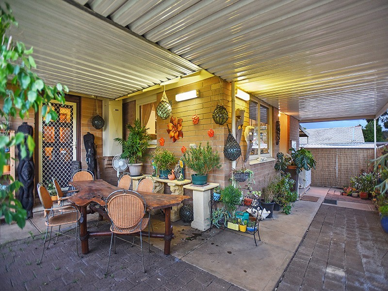 33 Flavian Crescent, Morphett Vale SA 5162