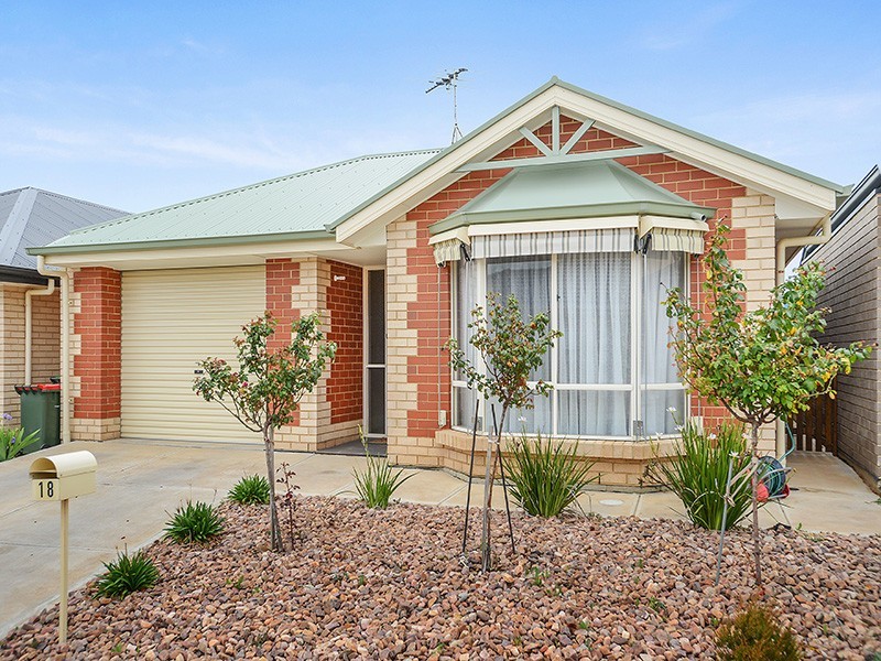 18 Manordale Court, Seaford Meadows SA 5169