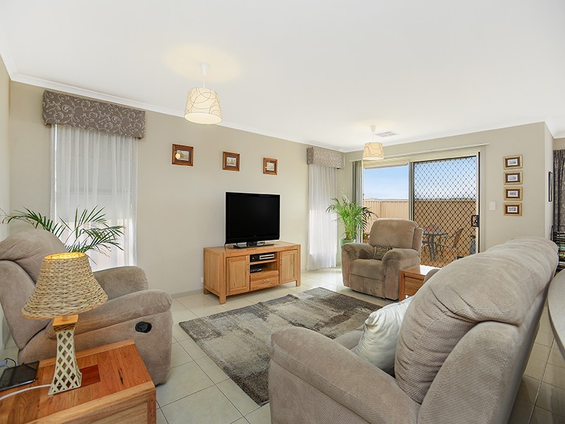 18 Manordale Court, Seaford Meadows SA 5169