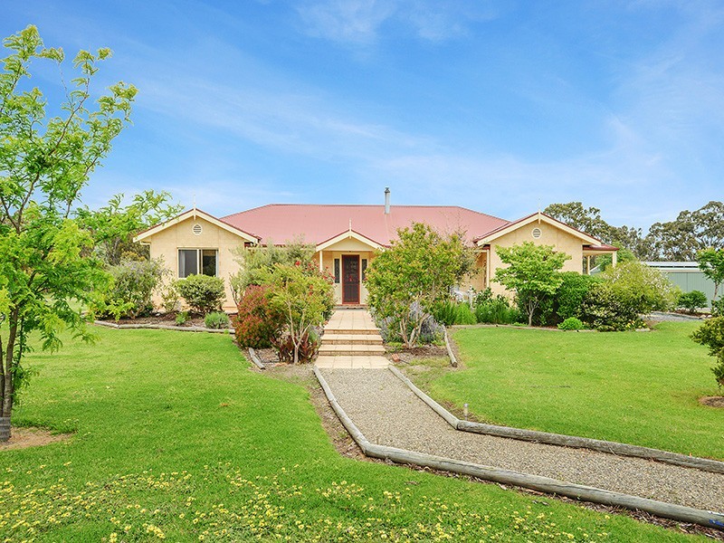 13 Stock Road, Lower Inman Valley SA 5211
