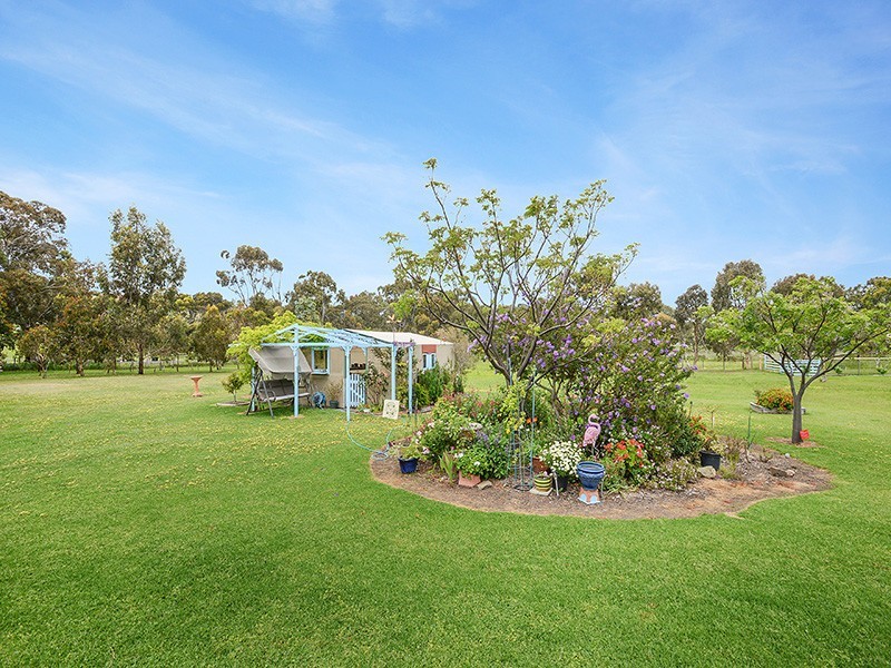 13 Stock Road, Lower Inman Valley SA 5211