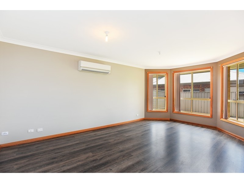 18 Windlass Square, Seaford Rise SA 5169