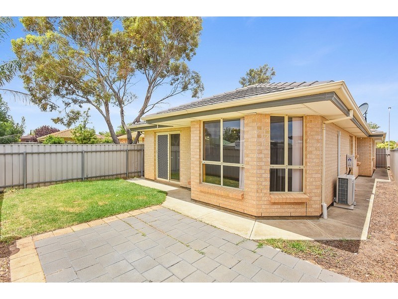 18 Windlass Square, Seaford Rise SA 5169
