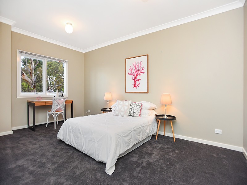 1 Fernbank Road, Victor Harbor SA 5211