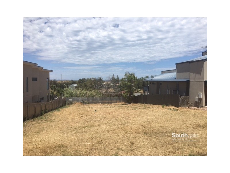 4 & 4A Fourth Avenue, Moana SA 5169
