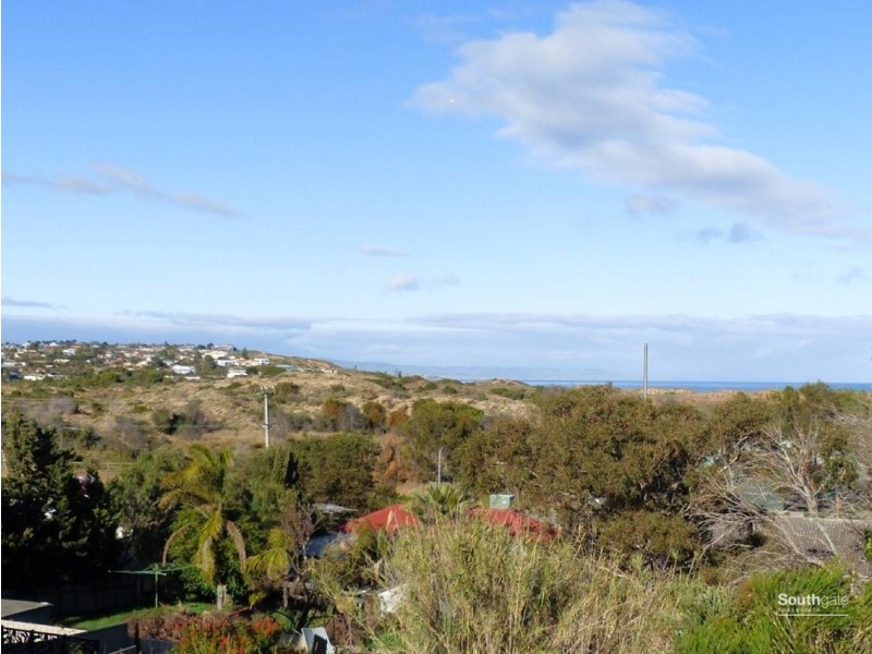 4 & 4A Fourth Avenue, Moana SA 5169