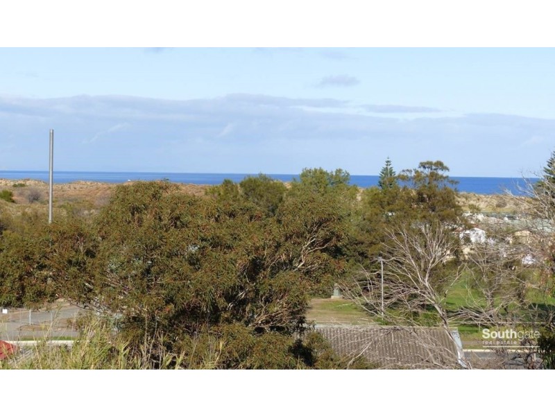 4 & 4A Fourth Avenue, Moana SA 5169