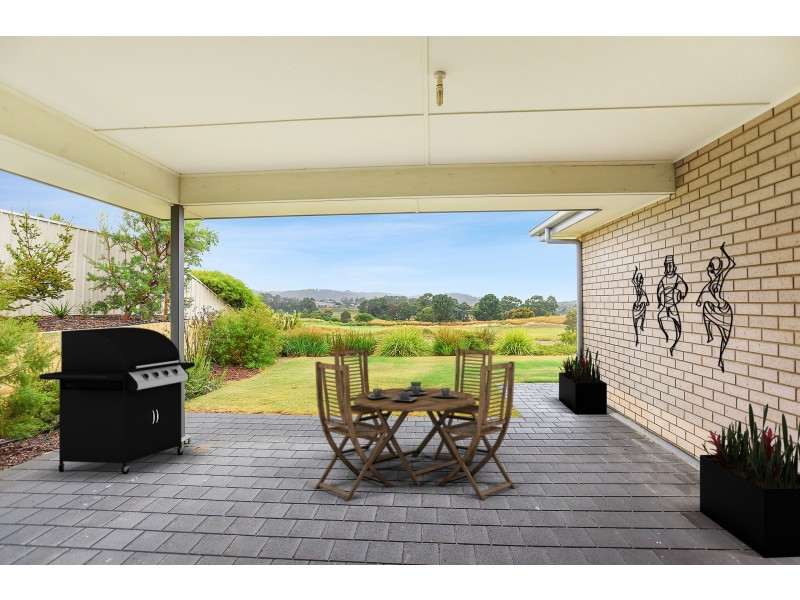 18 George Francis Drive, Mount Compass SA 5210