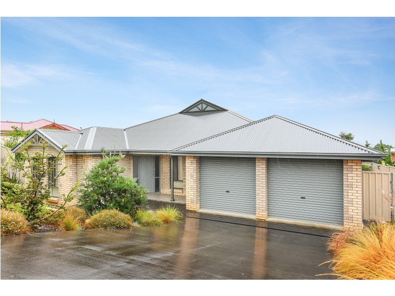 18 George Francis Drive, Mount Compass SA 5210