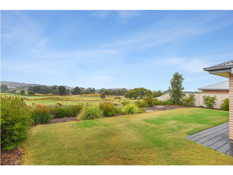 18 George Francis Drive, Mount Compass SA 5210
