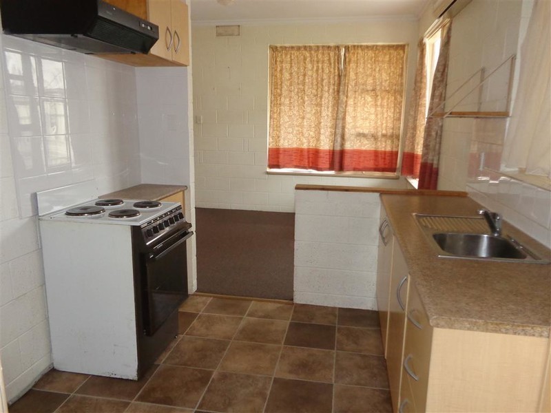 1 & 2/33 Fourth Avenue, Moana SA 5169