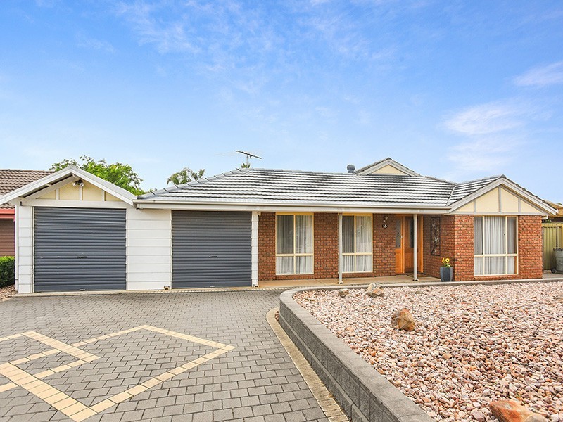 13 Richmond Grove, Onkaparinga Hills SA 5163