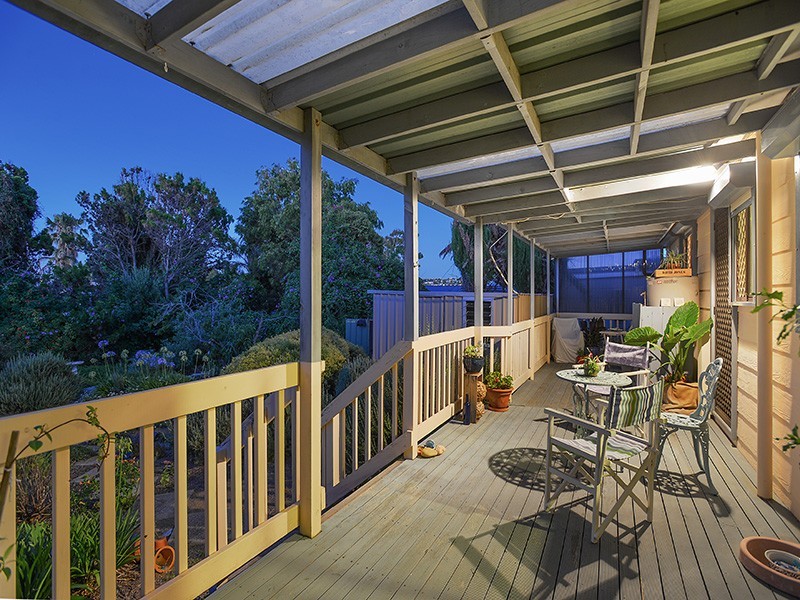 11 Phillip Street, Moana SA 5169