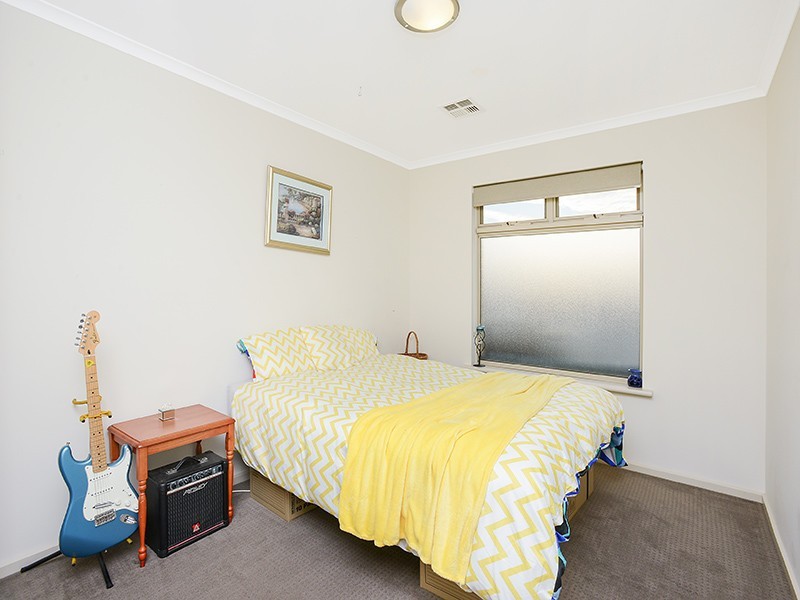 8A Bathurst Avenue, Moana SA 5169