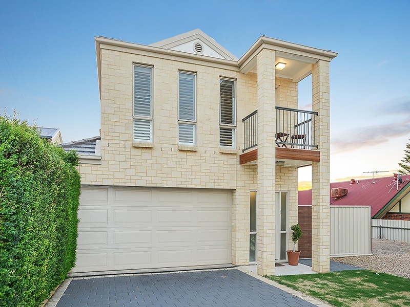 8A Bathurst Avenue, Moana SA 5169