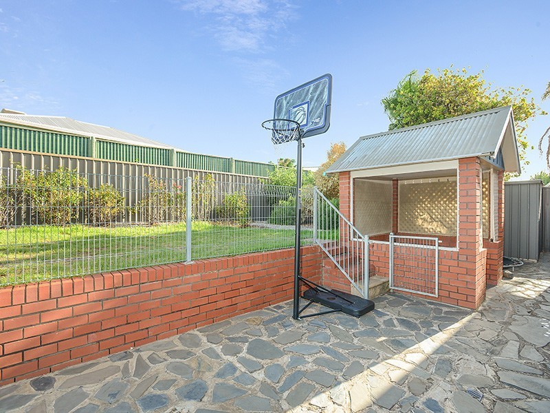 6 Southsea Way, Moana SA 5169