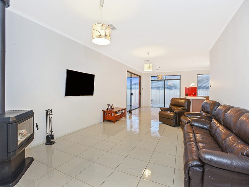 79 Esperance Boulevard, Seaford Rise SA 5169