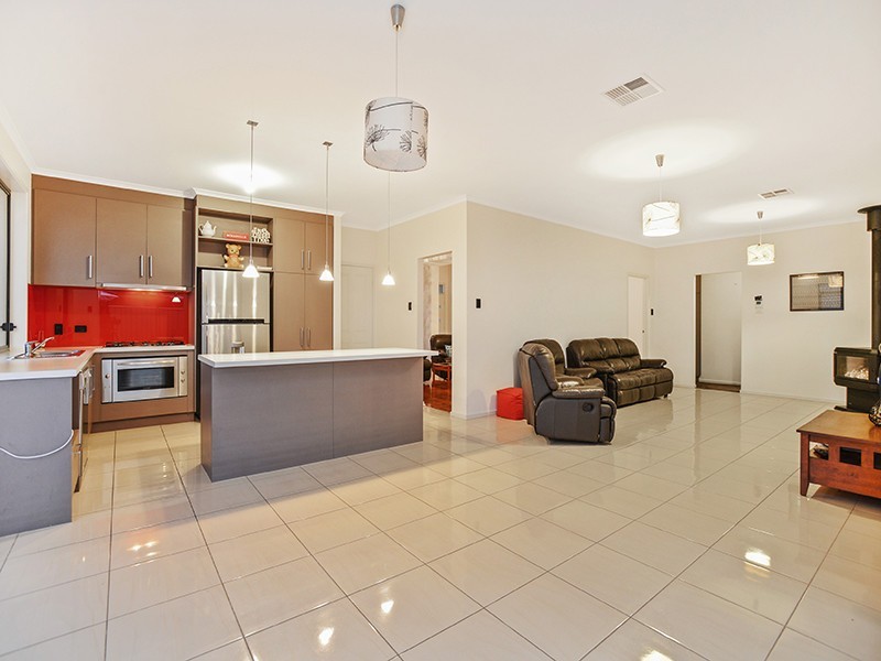 79 Esperance Boulevard, Seaford Rise SA 5169