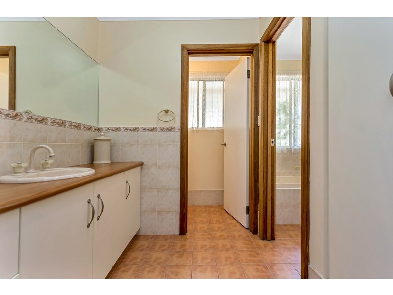 146 Pine Road, Woodcroft SA 5162