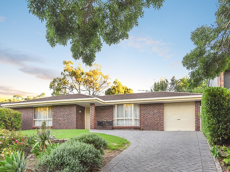 12 Minerva Grove, Happy Valley SA 5159